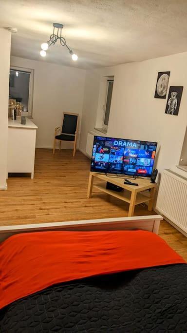 Fewo Im Lehm-Fachwerkhaus Erfurt Mit 3 Einzelnen Schlafzimmern Je Mit Tv Exterior foto