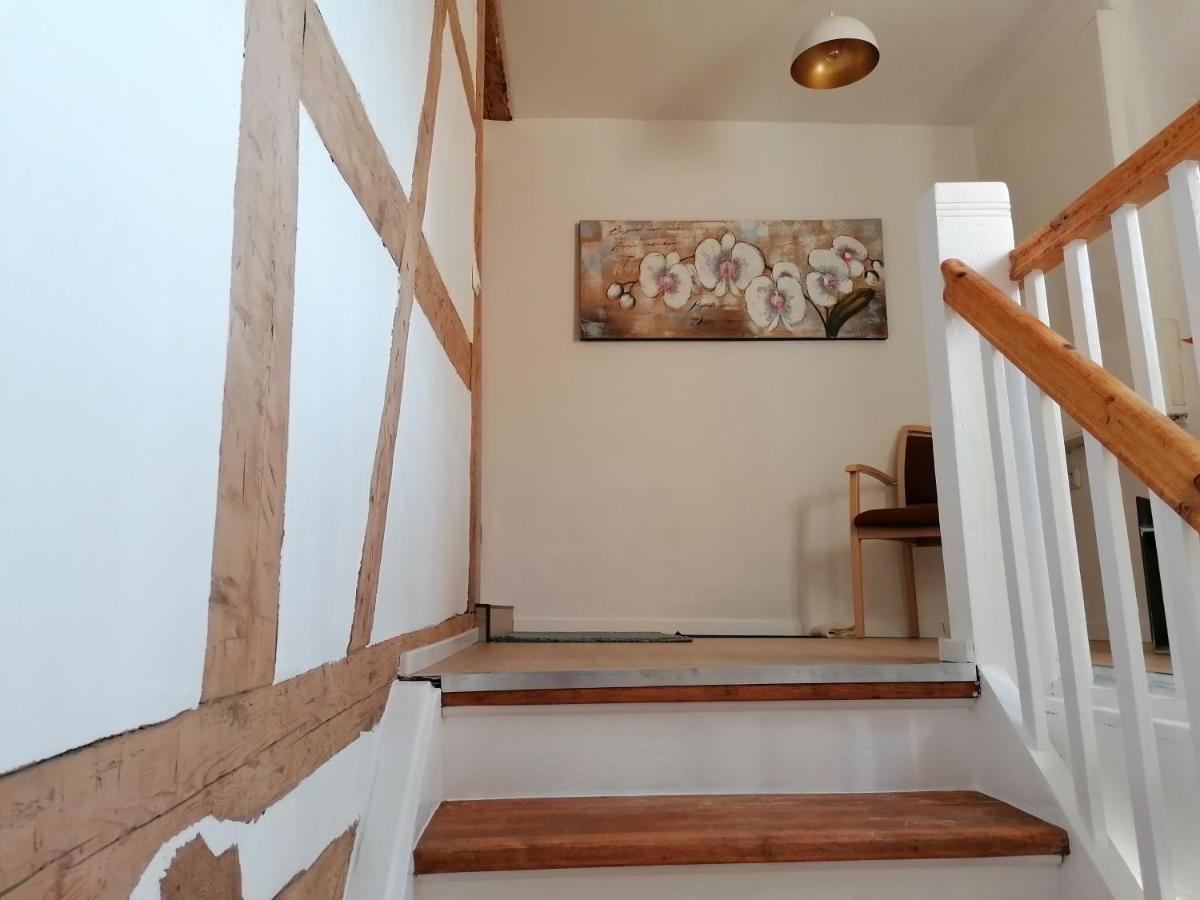 Fewo Im Lehm-Fachwerkhaus Erfurt Mit 3 Einzelnen Schlafzimmern Je Mit Tv Exterior foto
