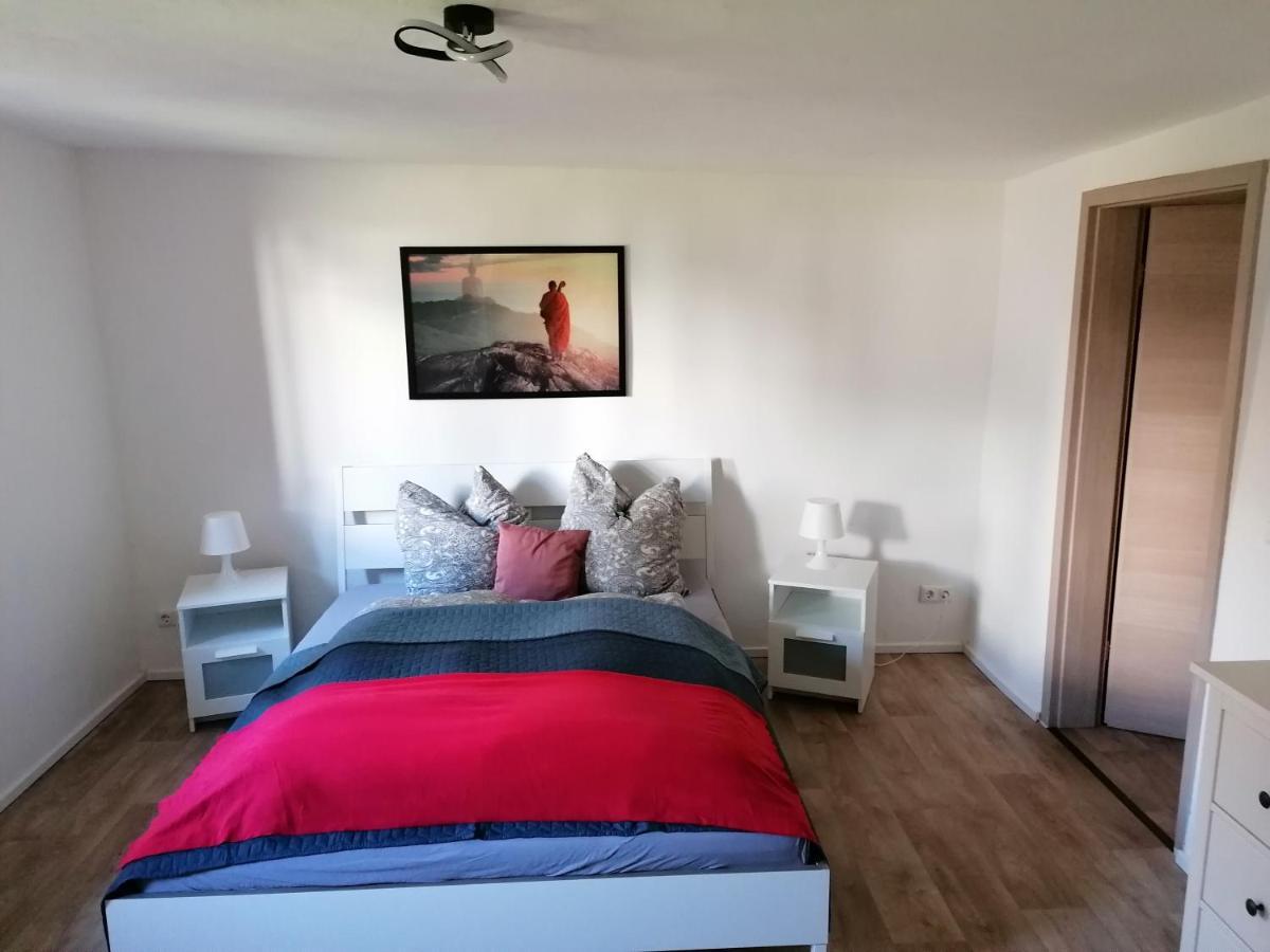 Fewo Im Lehm-Fachwerkhaus Erfurt Mit 3 Einzelnen Schlafzimmern Je Mit Tv Exterior foto